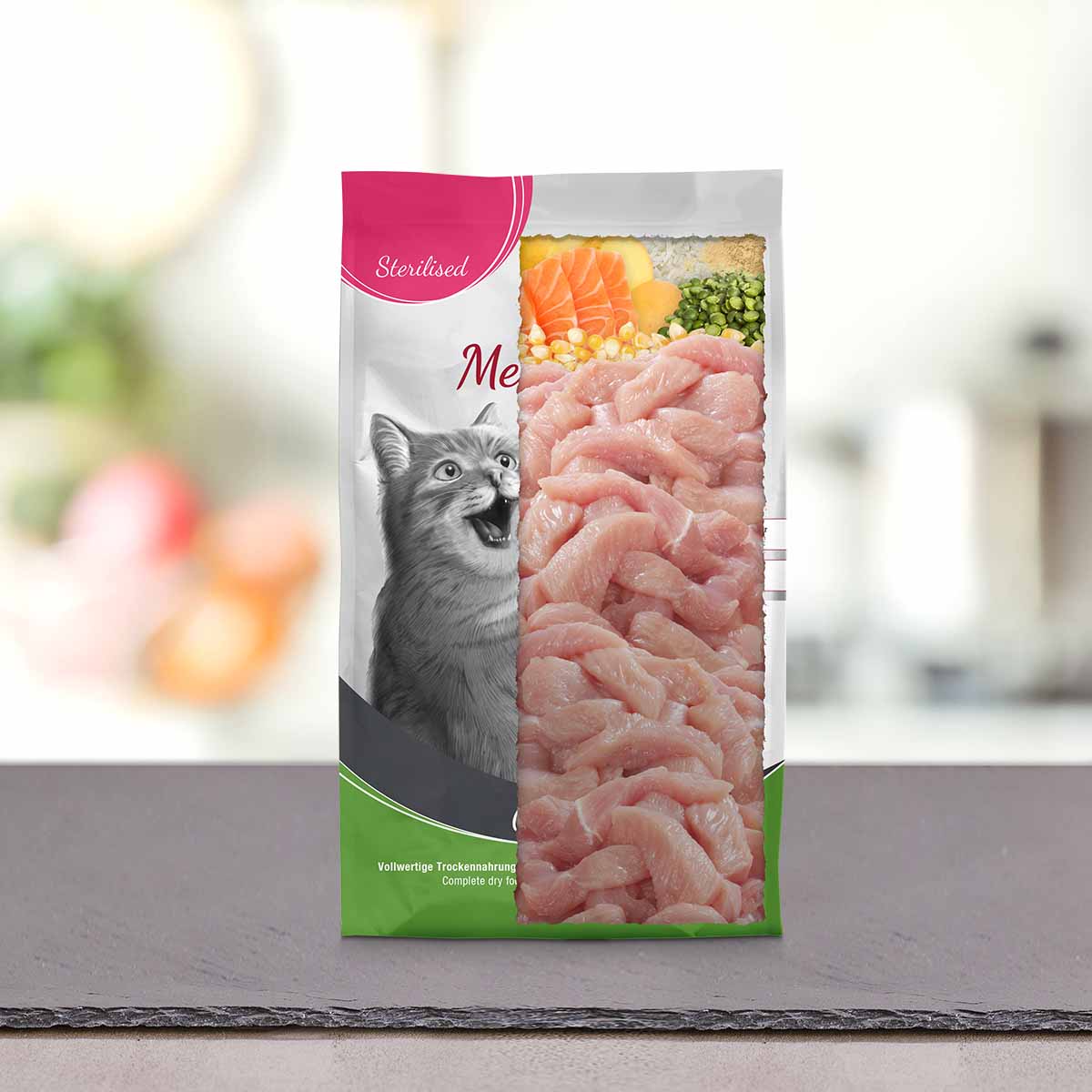 MeatCrisp Sterilised Chicken, Suha Hrana za Mačke